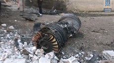 Zbytek motoru ruského bitevníku Su-25 sesteleného v Sýrii