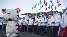etí sportovci pi uvítacím ceremoniálu výpravy v olympijské vesnici v...