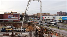 Pohled na stavbu orlovského náměstí z února roku 2020.