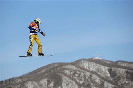 esk snowboardcrossaka Eva Samkov pi kvalifikan jzd na zimnch...