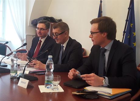 Premiér Andrej Babi pi jednání výboru pro evropské záleitosti Poslanecké...