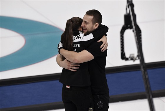 Ruský pár Anastasia Bryzgalovová - Alexandr Kruelnickij vybojoval bronz v...