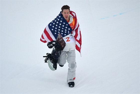 Snowboardista Shaun White vít�zstvím v U-ramp� vybojoval jubilejní sté zlato...