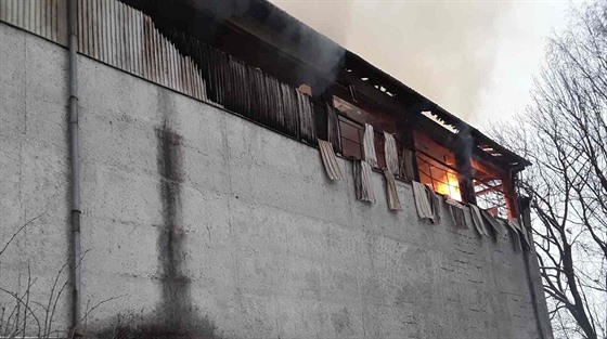 Požár seníku na Žďársku za sebou zanechal škodu 4,5 milionu korun (10. února...