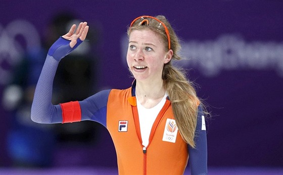 Nizozemsk rychlobruslaka Esmee Visserov v cli olympijskho zvodu na 5000...