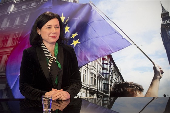 Eurokomisařka Věra Jourová v Rozstřelu (16. února 2018)
