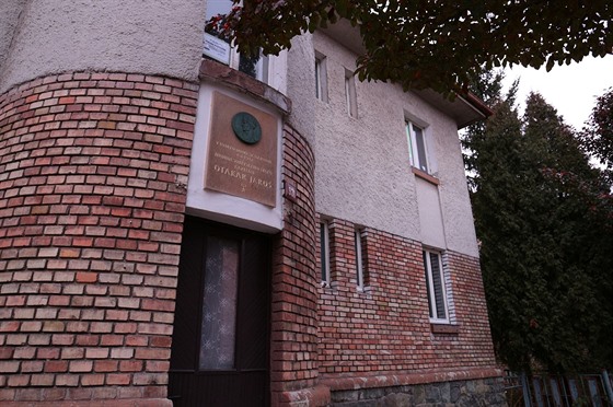 Rodný dům kpt. Otakara Jaroše v Lounech.