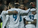 Fotbalisté Realu Madrid slaví gól proti San Sebastianu.