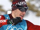 Švýcarský běžec Dario Cologna v olympijském závodu na 15 km volnou technikou....