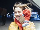 MEDAILE. Snowboardcrossaka Eva Samková obdrela bronzovou medaili ze zimních...