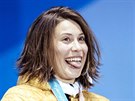 STUPNĚ VÍTĚZŮ. Snowboardcrossařka Eva Samková při medailovém ceremoniálu na...