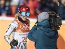 �eská ly�a�ka Ester Ledecká v cíli olympijského superob�ího slalomu, ve kterém...