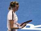 JAK NA TO? Petra Kvitová v prbhu finálového zápasu turnaje v Dauhá.