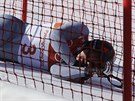Ruský lya Pavel Trichiev ve sjezdu v olympijské superkombinaci nepíjemn...