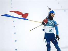 Francouzsk biatlonista Martin Fourcade zvtzil v olympijskm sthacm zvodu...