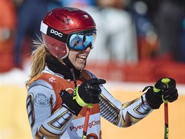 VTZKA. esk lyaka Ester Ledeck v cli olympijskho superobho slalomu,...