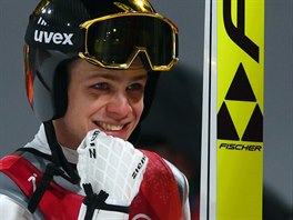 NOV� OLYMPIJSK� �AMPION. Z�vody skokan� na st�edn�m m�stku vyhr�l n�meck�...