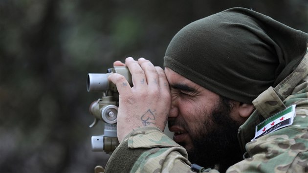 Milice sponzorovan Ankarou v severosyrskm regionu Afrn, kde bojuj s Kurdy (15. nora 2018)
