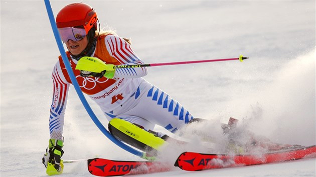 Americk lyaka Mikaela Shiffrinov v 1. kole olympijskho slalomu.