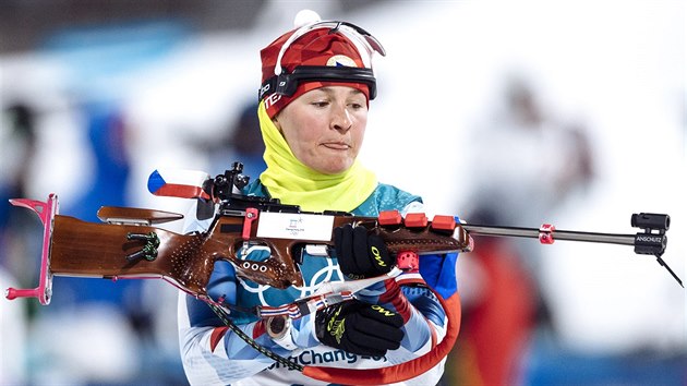 esk biatlonistka Veronika Vtkov v olympijskm sprintu na 7,5 kilometru v pchjongchangskm centru Alpensia. (10. nora 2018)