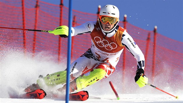 esk lya Ondej Berndt pi slalomu v olympijsk superkombinaci. (13. nora 2018)