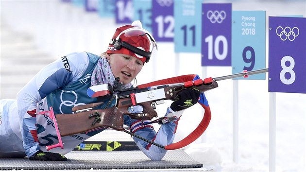 esk biatlonistka Veronika Vtkov ve vytrvalostnm zvodu na 15 kilometr v jihokorejskm Pchjongchangu. (15. nora 2018)