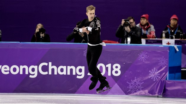 esk krasobrusla Michal Bezina v krtkm programu v olympijskm zvod.