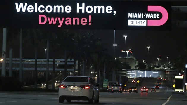 Dwyana Wadea vítaly v Miami i pouliční cedule.