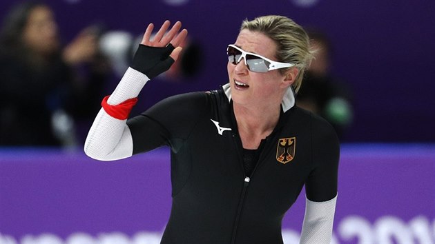 Claudia Pechsteinová po olympijském závodě na 5000 metrů.