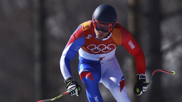 Francouzsk lya Alexis Pinturault v cli sjezdu olympijsk superkombinace