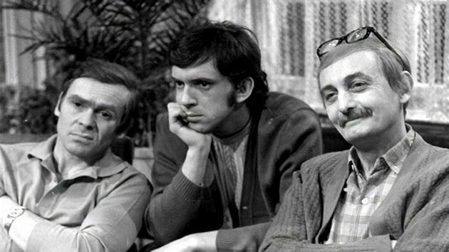 Eduard Cupák, Jaromír Hanzlík a Zdeněk Řehoř v seriálu Taková normální rodinka (1971)