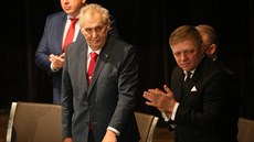 Prezident Milo Zeman a slovenský premiér Robert Fico na sjezdu SSD v Hradci...