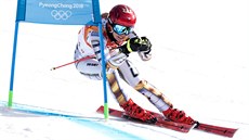 Ester Ledecká v prvním kole olympijského obřího slalomu. (15. února 2018)
