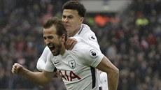 GÓÓÓL Anglický útoník Harry Kane z Tottenhamu práv vstelil gól v londýnském...