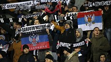 Fanouci Partizanu Blehrad bhem pohárového utkání proti Plzni.
