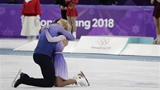Aljona Savčenková s partnerem Brunem Massotem prožívali olympijský triumf velmi...