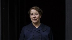 Phyllis Loganová v seriálu Panství Downton (2013)