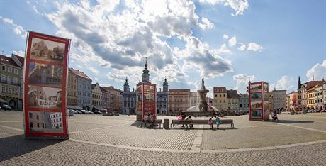 Hlavn eskobudjovick nmst dnes slou mimo jin jako parkovit.