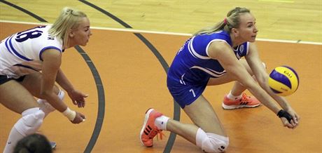 Ljubov Sokolovová, mimo jiné nejlepí volejbalistka Evropy za rok 2006, v dresu...