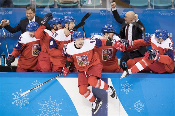 Poslední střet. Čeští hokejisté se naposledy ve čtvrtfinále utkali s výběrem USA na únorové olympiádě v Koreji, kde zvítězili 3:2 po nájezdech.