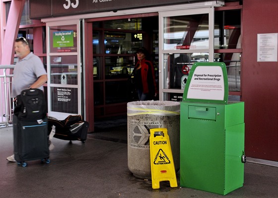 Na letiti v Las Vegas byly nainstalovány zelené kontejnery, do kterých mohou...