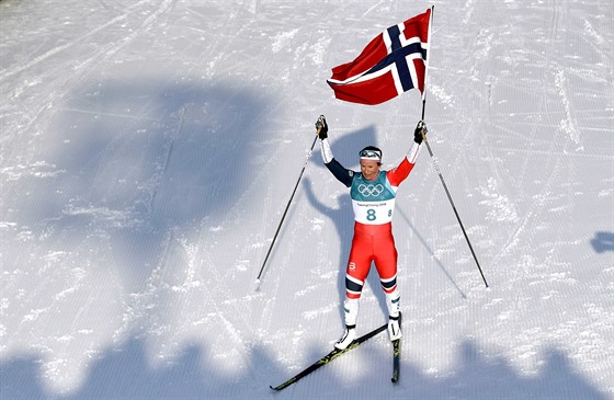POSLEDNÍ ZLATO ZOH. Norská běžkyně Marit Björgenová v cíli olympijského závodu...