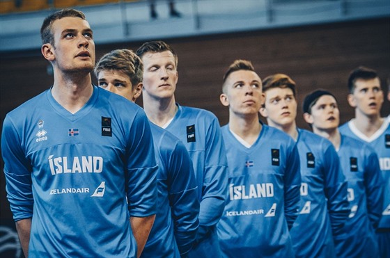 Tryggvi Hlinason (vlevo) v ele islandského týmu