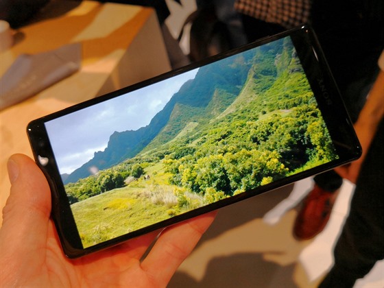 Sony Xperia XZ2 (ilustraní snímek)