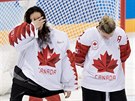 STÍBRNÝ SMUTEK. Kanadské hokejistky po finálové poráce od Amerianek. (22....
