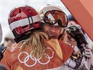 RODIE. eská snowboardistka Ester Ledecká se po vítzství v paralelním obím...