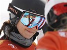 Rakouská snowboardistka Daniela Ulbingová po tvrtfinálové jízd paralelního...