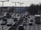Provoz na dálnici, která prochází Berlínem. Pípadný zákaz diesel v nmeckých...