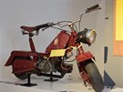 V revolučním roce 1989 si Michal Nešpor sestrojil domácí motocykl, který bychom...