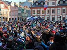 Nám�stí ve Vrchlabí v mrazu vítalo olympioniky (26.2.2018).